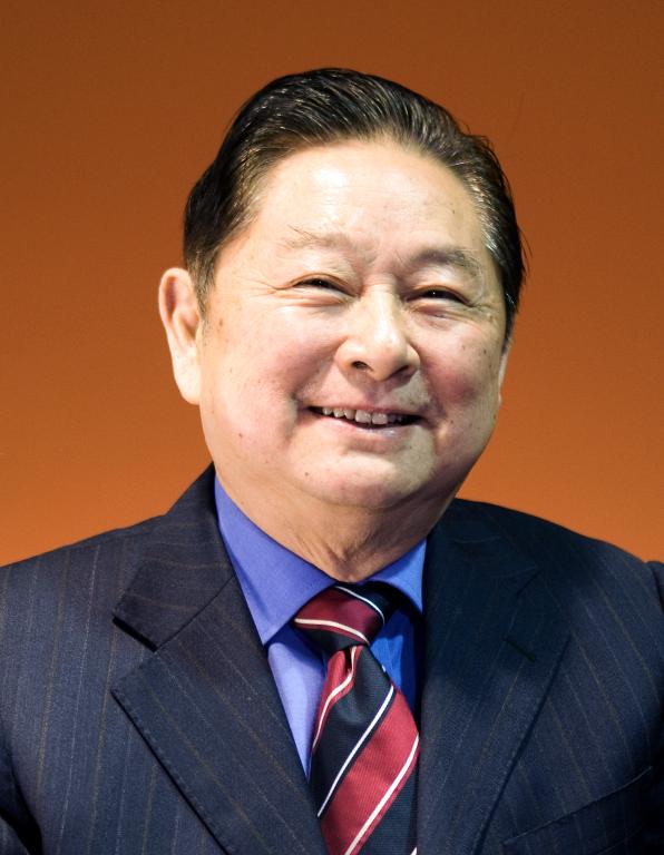 徐寅生(名誉院长)-中国乒乓球学院